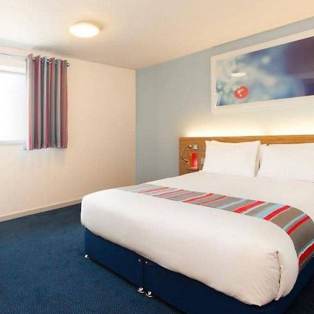 Travelodge London Teddington Exteriér fotografie