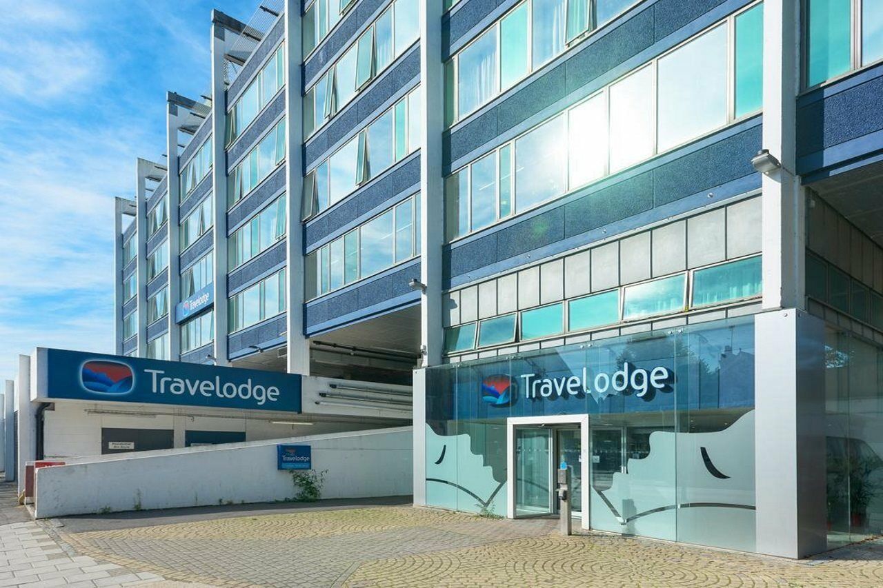 Travelodge London Teddington Exteriér fotografie
